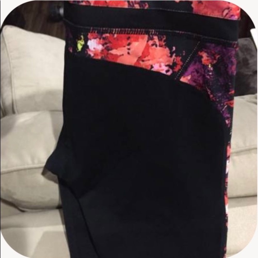 Fabletics capris NWT